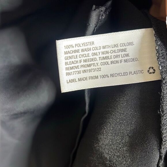 A New Day NWT Adjustable Spaghetti Strap V Neck Blouse Top Black Size XS - Picture 6 of 9